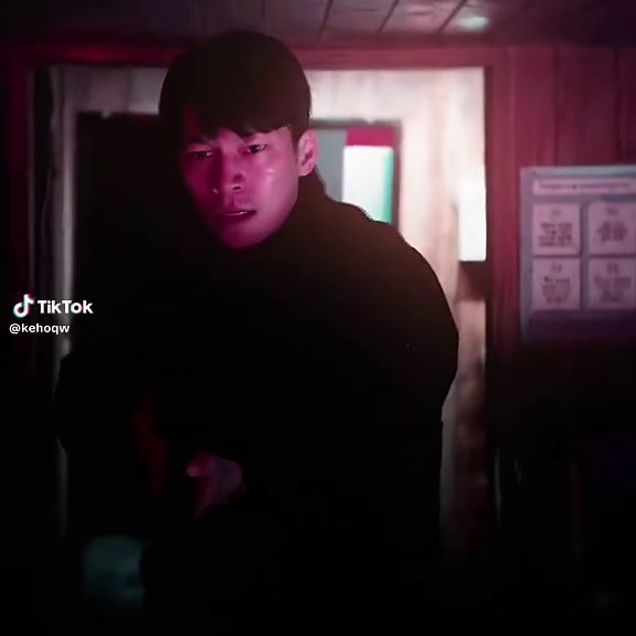 Detective Squid Game: Unraveling the Mystery