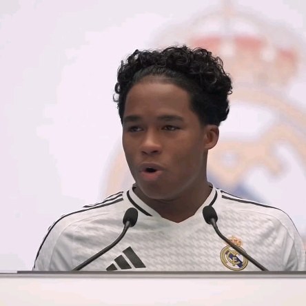 236K views · 10K reactions | Real Madrid  D175M D8.2M Acceleration from 0 to 100 km/h takes approximately 3.7 seconds, with a remarkable top speed surpassing 320 km/h. Comments IncNo problem! Here’s the information about the Mercedes CLR GTR-The Mercedes CLR GTR is a remarkable racing car celebrated for its outstanding | Envy Edits | Facebook