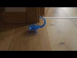 It Move Like a Real Bug! (HEX BUG Scorpion)