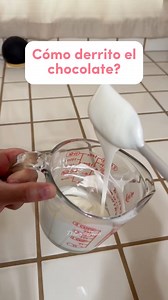 Te muestro como derrito la cobertura para fresas o para hacer figuras ☺️ #chocolate #derretir #tutorial #paratiiiiiiiiiiiiiiiiiiiiiiiiiiiiiii | Mariany Villegas