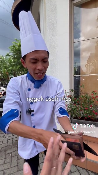 Gini amat kalau pisau ilang. 😑Dijaga pisaunya ya kak jangan sampai hilang. 😏 #sekolahkuliner #cheflife #belajarmasak #lucubanget