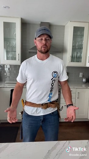 Tool belt to the front or back??