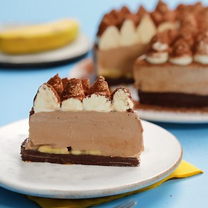 Mousse de Chocolate Banana una combinación explosiva! 🤤 Cheesecake de Mousse >> https://bit.ly/2yjJZzZ 🏠❤️¡Quedate en casa y descargarte la app para ver y hacer todas nuestras recetas! https://es.tastemade.com | Tastemade Español