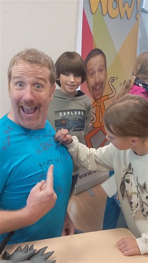 Steve and Maggie on Instagram: "🎬✨ An unforgettable day at our publishing house & studios!🤩 Students and teachers joined Steve, Maggie & Bob the Blob for fun activities 🎶 — singing favorite English songs and creating memories to last forever ❤️🙌"