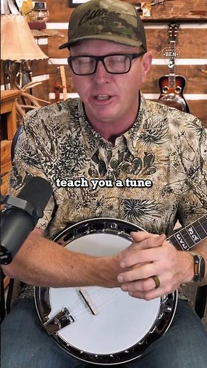 Can YOU spot the difference?!😳 #banjoplayer #banjolesson #banjo