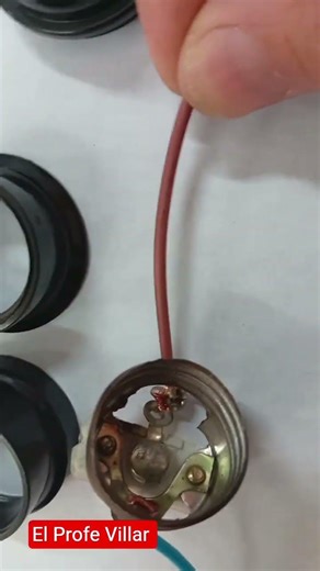 fase y neutro del portalámparas #electricidadbasica #corrienteelectrica #ingenieria
