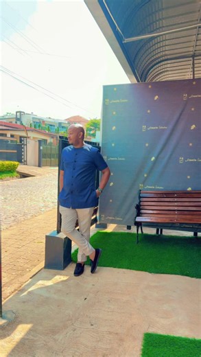 Ab’Iki gihe tuzabwira ab’ikindi gihe Ineza Yayo n’imbaraga zayo , impuwe n’ibambe byayo , kurwana iturwanirira kwayo ! Nambariye muri zahabu mutubwire tubambike in box #tiktokrwanda🇷🇼 #burunditiktok🇧🇮 #franciszahabu
