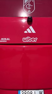 5.4K views · 190 reactions |  ¿Tenemos nuevo bus? Tenemos. ❤️ ⚔️ Estrenamos autobús en nuestro regreso a LaLiga en Los Cármenes.  ALSA #홀황홚홧홣홖홇홪환홝홖  | Granada CF | Facebook