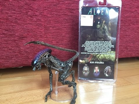 Figura - ALIEN DOG - Serie 3 de Neca