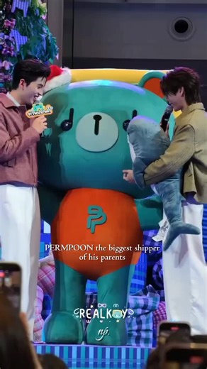 np. on Instagram: "The biggest shipper of pondphuwin #pondphuwin #pondnaravit #phuwintang #fypシ゚viralシfypシ゚ #fypppppppppppppppppppppppppppppppppppppppppppppppppppppppppppppppppppppp"