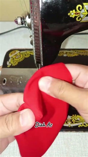 Easy trick to sew tablecloth corners #sewing #sewingtips #fyp