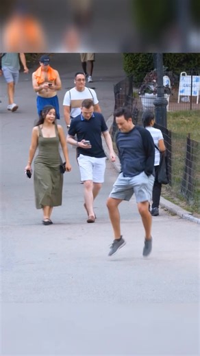 duck 🦆 prank fart#fyp #fart #fartprank #foryoupage #foryou