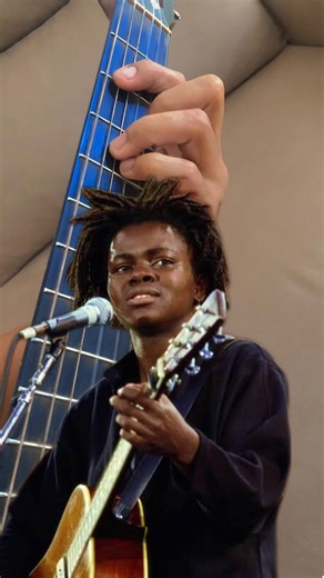 917K views · 13K reactions | Tracy Chapman - Guitar lesson #fblifestyle | Acoustic violão solo | Facebook