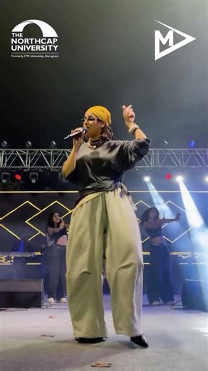 #yosho #lyrics#banku#mixtape #sunandasharma#marriageproposals #fdccompany#actresses #bollywoodviral