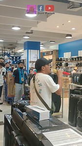 13M views · 646K reactions | Bumili lang kami ng washing machine sa mall kanina ng may nakakilala kay Don Petok, at pinakanta ng Air Supply!  SHOUT OUT sa mga crew ng KCC Mall of Gensan Department Store! Salamat sa pinaabtik nga serbisyo!  | Don Petok | Facebook