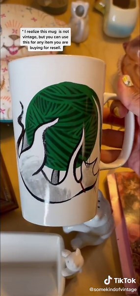 Vintage selling tips for you. #vintageshopowner #vintagesellersoftiktok #vintagesellers #thriftdecor #estatesaletips #reselltips #resellerhack