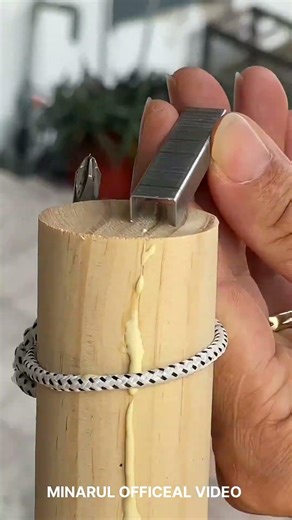 A_simple_way_to_repair_a_round_wooden_rod._#diy