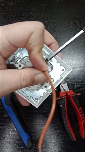 ⚡️ ELECTRICIDAD básica para principiantes ⚡️ Poniendo interruptor