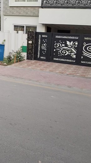 Bahria Orchard 80 ft road 8 Marla possession utility map paid plot number 190 C 98 lac final , 03246291480 | Muhammad Yaseen