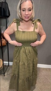 Beautiful & fun summer dress