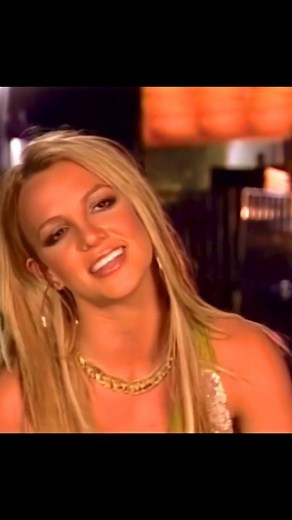 1.3K views · 5.6K reactions | Britney Spears, may 2002  #BritneySpears #britney #pepsi | Britney's Orbit | Facebook