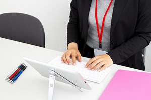 Bluetoothのマウス・キーボードとヘッドセットは同時使用可能か？ - ヘッドセット&スピーカーフォン お悩み解決ナビ