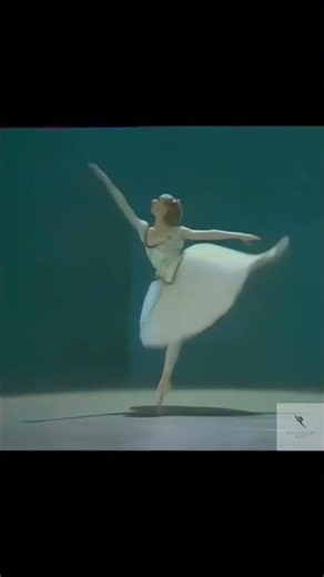 Ghislaine Thesmar in CoppeliaBallet de l'Opéra National de Paris