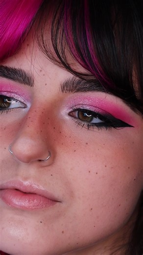 Easy Eyeshadow Tutorial for Hooded Eyes