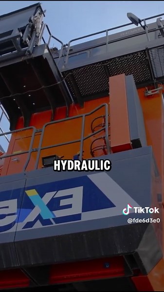 It costs $10,000 just to fill the tank — meet the 500-ton Hitachi EX5600, a monster that can swallow an entire mine in a day. #HitachiEX5600 #MegaMachines #MiningMonster #HeavyEquipment #Engineering