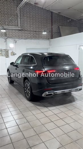 Langenhof Premium Crashed Cars on Instagram: "Available soon! 🚗 Mercedes GLC 200 4Matic Avantgarde 📆 02/2025 🕥 4.921 km 🌍langenhof.com🌍 @langenhof_automobile #mercedesbenz #mercedesamg #crashcar #amg #unfallautos"