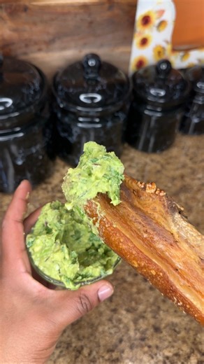 Chicharron Wit The GUACAMOLE 😵‍💫🔥 4 Pork Bellies 2 Tablespoons of Black Pepper Corns Kosher Salt To Taste 2 Tablespoons of Smoked Paprika 3 Tablespoons of Garlic Powder 3 Tablespoons of Onion Powder 3/4 Bay Leaves 4 Garlic Cloves 1 Whole Onion Water- Just to cover the top. Boil it for about 1 hour.. PAT DRY. 2 Avocado’s 1 Garlic Cloves Chopped Cilantro 1 Half Onion Chopped 1 Half Lime Salt, Garlic Powder, Onion Powder - TO TASTE. Fry your Chicharron for about 7 minutes on 375.. REMOVE & let t