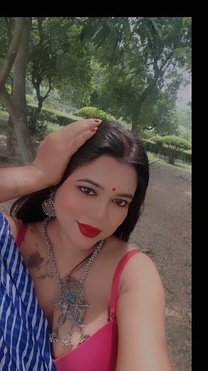 Small shoot tour vlog Join membership for all types of content For shoot contact with me From Instagram or email Keep follow & support Love u all🥰 #boldphotography #youtubesaree #sareelove #reels #blogpost #masmellow_2 #jhilik #riya #bongdivas #bongcrush | রায় ঝিলিক