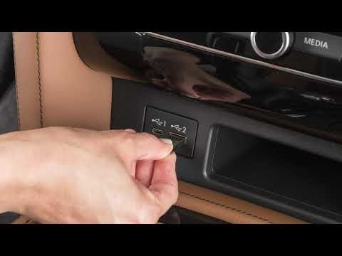2021 INFINITI QX80 - USB/iPod® Interface