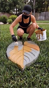 Genius Garden Hack | DIY Leaf-Shaped Concrete Stepping Stones #shorts #diy #garden