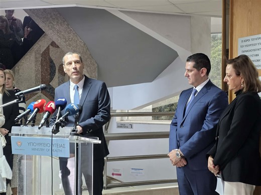 «Θα αφιερώσω το άπαν των δυνάμεων μου»: Από την ηγεσία του ΔΗΚΟ, στο τιμόνι του Υπουργείου Υγείας | AlphaNews