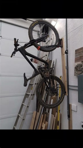 a motorized bike rack for my garage #shorts #diy #bike #mtb #garage #tools