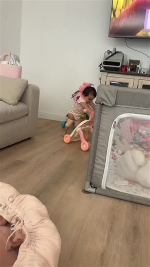 Baby Head Safety Backpack | For Crawling & Walking Toddlers | Mom No Worry Guard