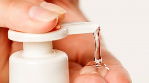 Minnesota Poison Control warns of rise in methanol exposure cases from hand sanitizers