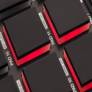 Akai MPD218 Drum Machine with MPC Style Pads