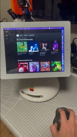 DIY Retro iMac G4 , Powered by iPad + Macmini