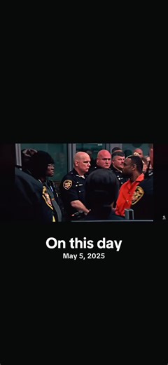 #onthisday #theyknow You see how the media swept this under the rug. #rodneyhinton later filed a $25 million federal lawsuit claiming he was assaulted after his arrest. Never forget!!
