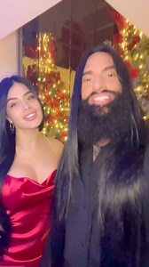 Do I look like Santa Claus ? 🎅🏻 Happy Christmas to everyone 🎄🎁 | David Michigan