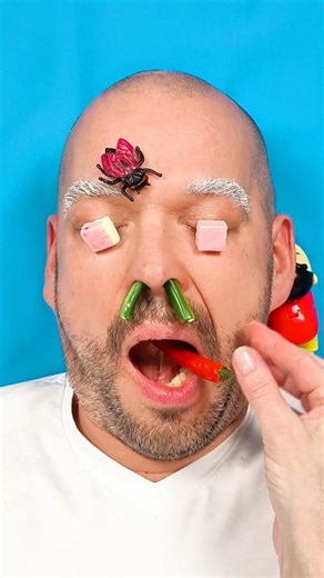 😁 funny face (crayon shin-chan + red hot chili pepper) 👍