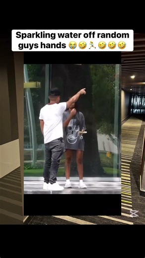 Sparkling water off random guys hands 😭🤣🏃‍♀️🤣🤣🤣 #lexxiam #fyp #pranks #action #viral
