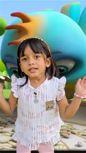 Chidiya Rani 🐦 Badi sayani ✨️Cute kids rhymes with cute Aadya #aadyaaryan #cute #aadya #shorts #kids