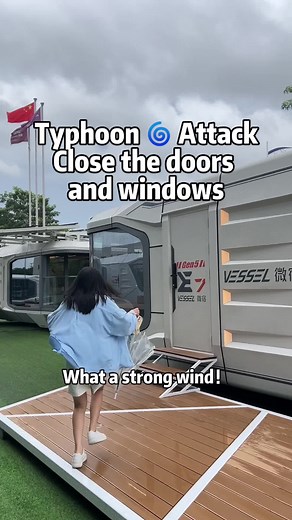 Typhoon is coming!#vessel #spacecapsule #prefabhouse