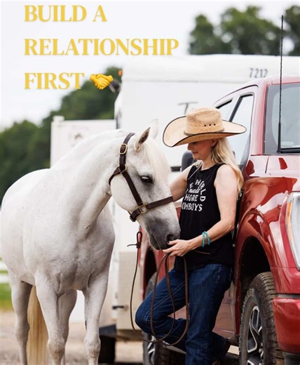 People don't buy from strangers Yes, we’re all selling something — but the real magic happens when you build relationships first. People crave connection. The kind that used to start with a handshake and eye contact. And guess what? Email can do that too — when you focus on value, trust, and authenticity. Lead with service. Add real value. The sales will follow naturally. #sales #businessowners #horseindustry