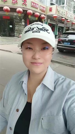 爱的最高形式是成全与释怀 电影《美国往事》中有一句经典台词:“当我对所有的事情都厌倦的时候，我就会想起你，想到你在世界的某个地方生活着、存在着，我就愿意忍受一切。你的存在，对我很重要。”心里忽然被轻轻触动，这或许是我听过的，关于“成全”最温柔的诠释。我们总以为爱情只有两种结局：要么拥有，要么失去。却忘了还有第三种状态：你存在于我的生命之外，却活在我的信念之中。#感情 #情感 #感想 #感悟人生