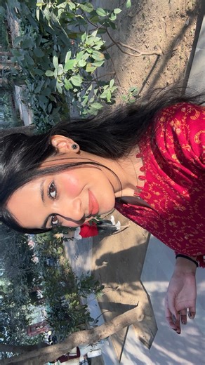 Vishakha.n on Instagram: "Social anxiety left the chat😭 Products that i’m using✨ • Color corrector: @officialswissbeauty • Concealer: @maybelline_ind • setting powder: @maybelline_ind • Kajal: @maybelline_ind • Lip & cheek tint: @etudeindia • Eyebrow pencil: @maybelline • Mascara: @maybelline_ind @tartecosmetics • Lipstick: @maybelline_ind"