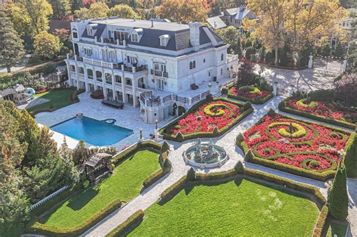 Exclusive | NYC-area Mafia mansions struggle to sell — for 1 reason you may not suspect